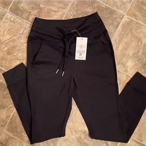 Halara Black Cloudful Jogger